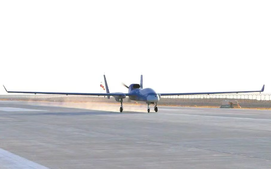 纵横股份自主研发“云龙—1P”无人机 首飞成功