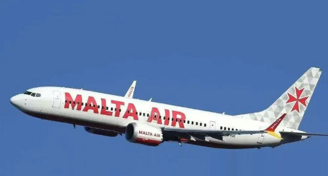 突发！一架737MAX客机空停