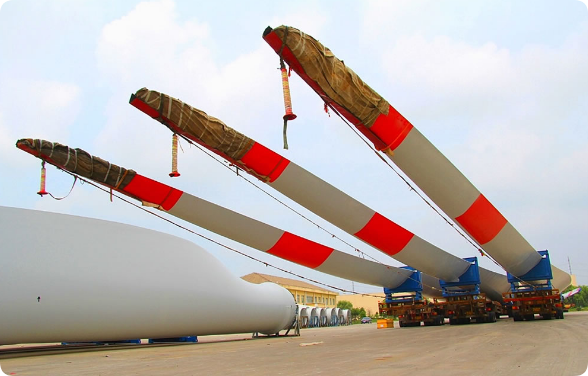 供应链区域化重构提速，复合材料供需紧张格局持续凸显