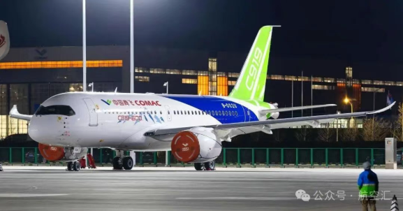 快讯：C919-600首架将交付藏航，机尾变化引关注